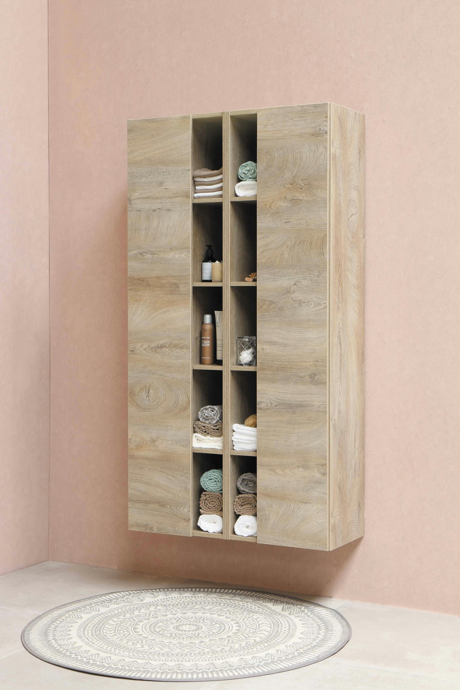 Organized closet and entry storage